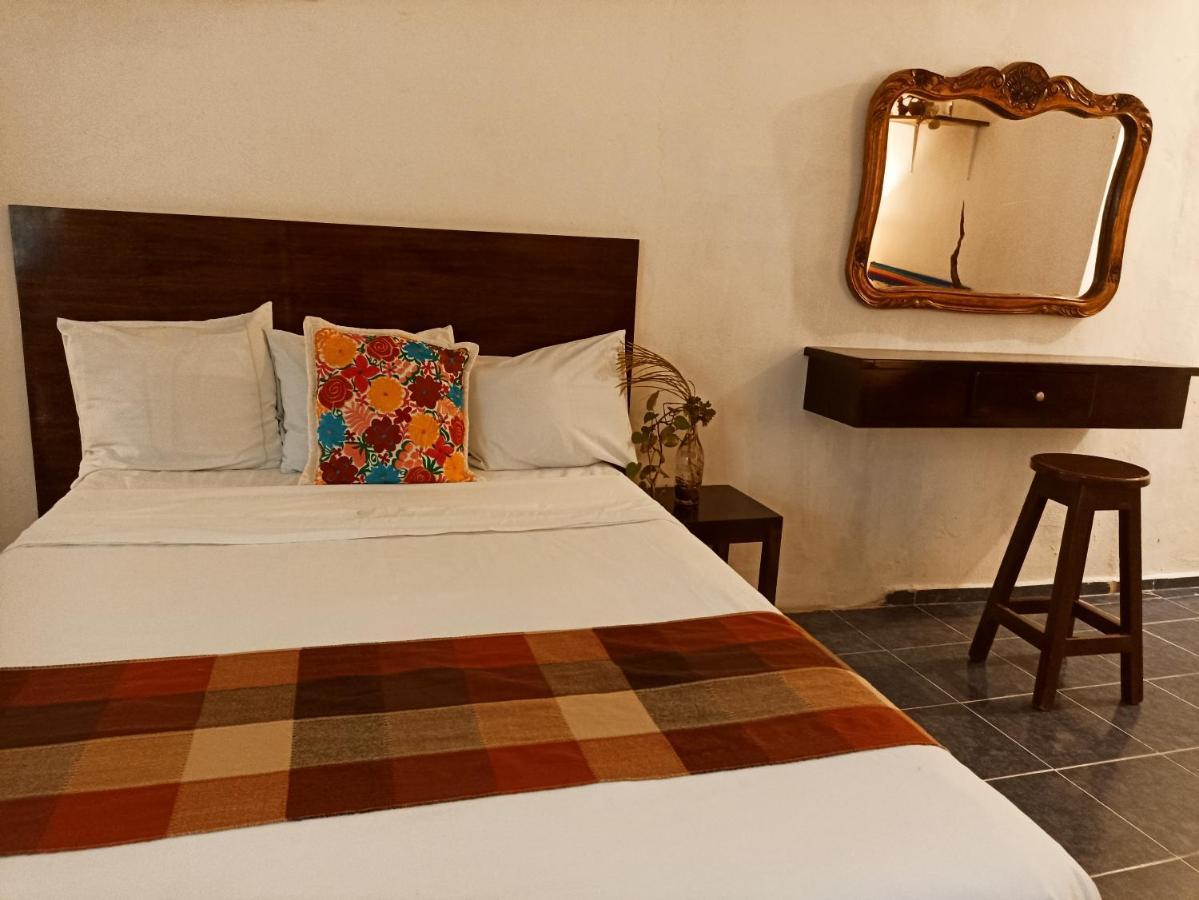 Casa De Los Pajaros - B&B Valladolid  Luaran gambar